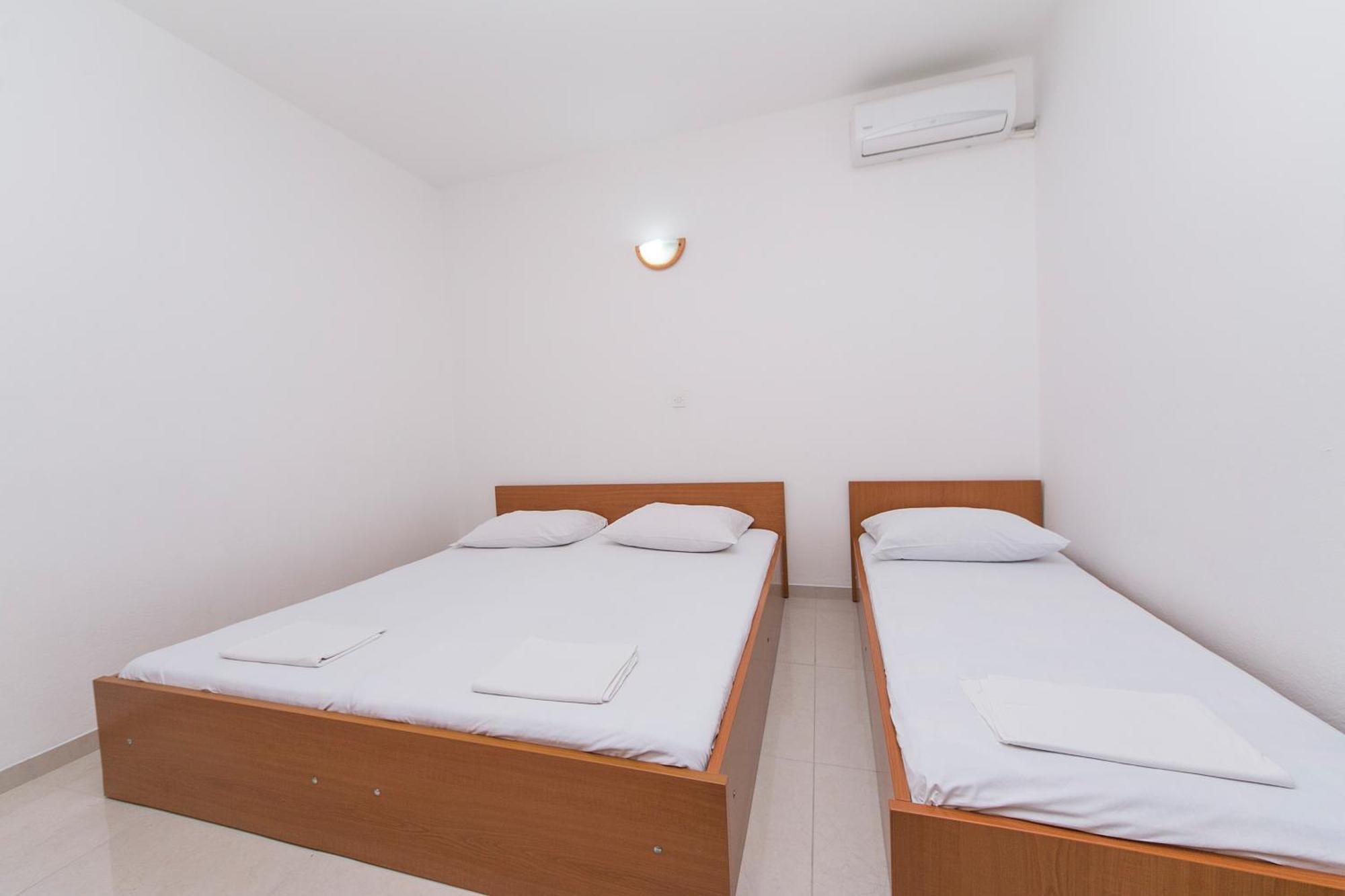 Apartments By The Sea Podaca, Makarska - 4734 Экстерьер фото